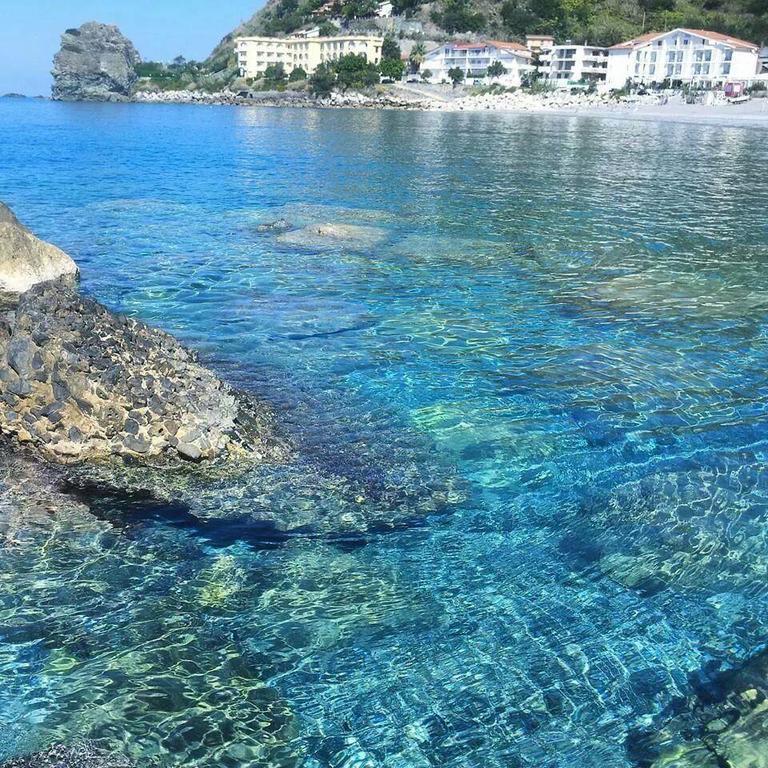 Hotel Ristorante Mareblu アマンテーア エクステリア 写真