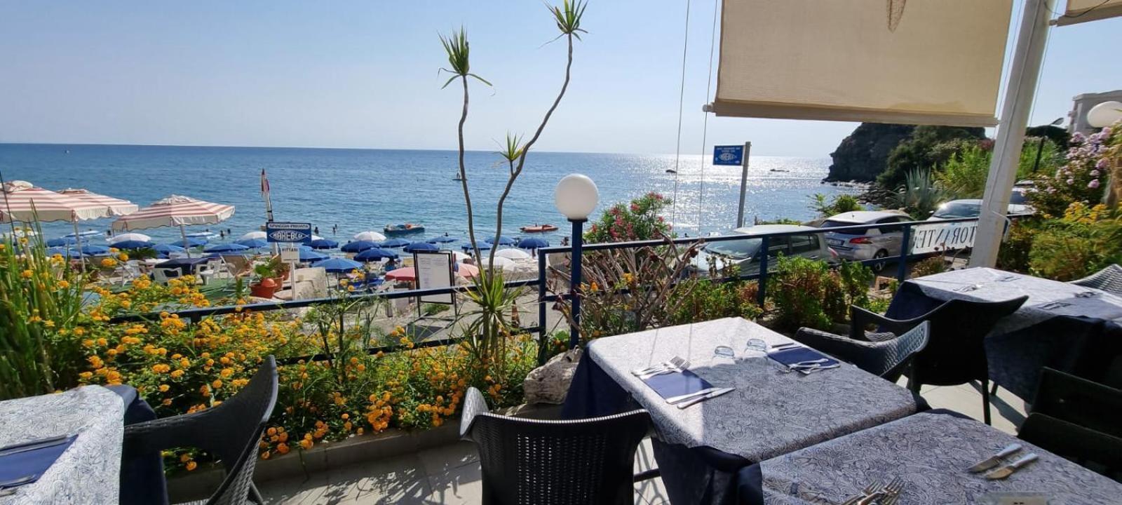 Hotel Ristorante Mareblu アマンテーア エクステリア 写真